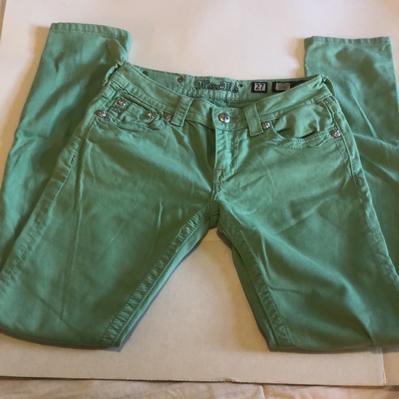 Miss me poinsettia design - Picture 6 of 7